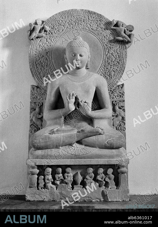 Indisch, Sarnath (Uttar Pradesh), 5. Jahrhundert. Sitzender Buddha. Cunar-Sandstein, Höhe 158 cm. Sarnath, Archäologisches Museum.