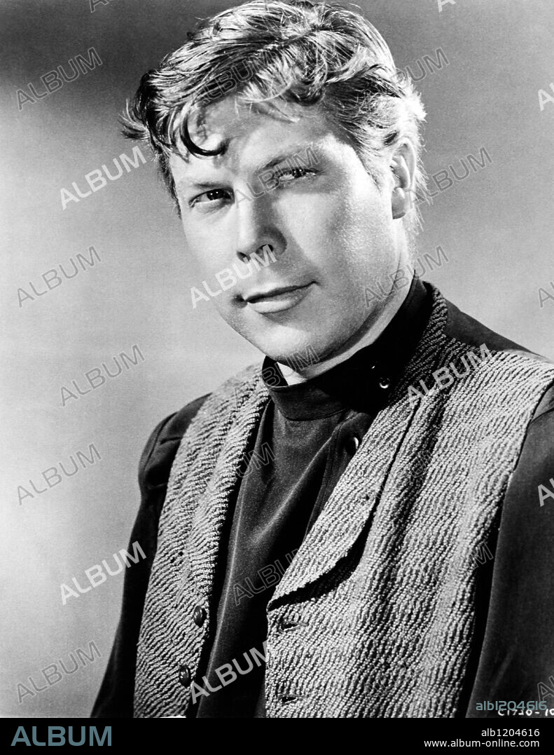 ALBERT SALMI en LOS HERMANOS KARAMAZOV, 1958 (THE BROTHERS KARAMAZOV), dirigida por RICHARD BROOKS. Copyright M.G.M.