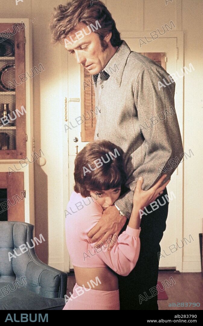 CLINT EASTWOOD and JESSICA WALTER in PLAY MISTY FOR ME, 1971, directed by CLINT EASTWOOD. Copyright UNIVERSAL PICTURES.