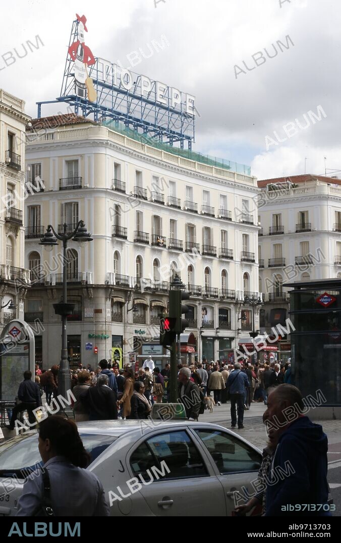 Madrid 22-04-2014....Cartel de Tio pepe en su nueva Ubicacion de la puerta del sol Foto..Jaime Garcia....Archdc....En la imagen.