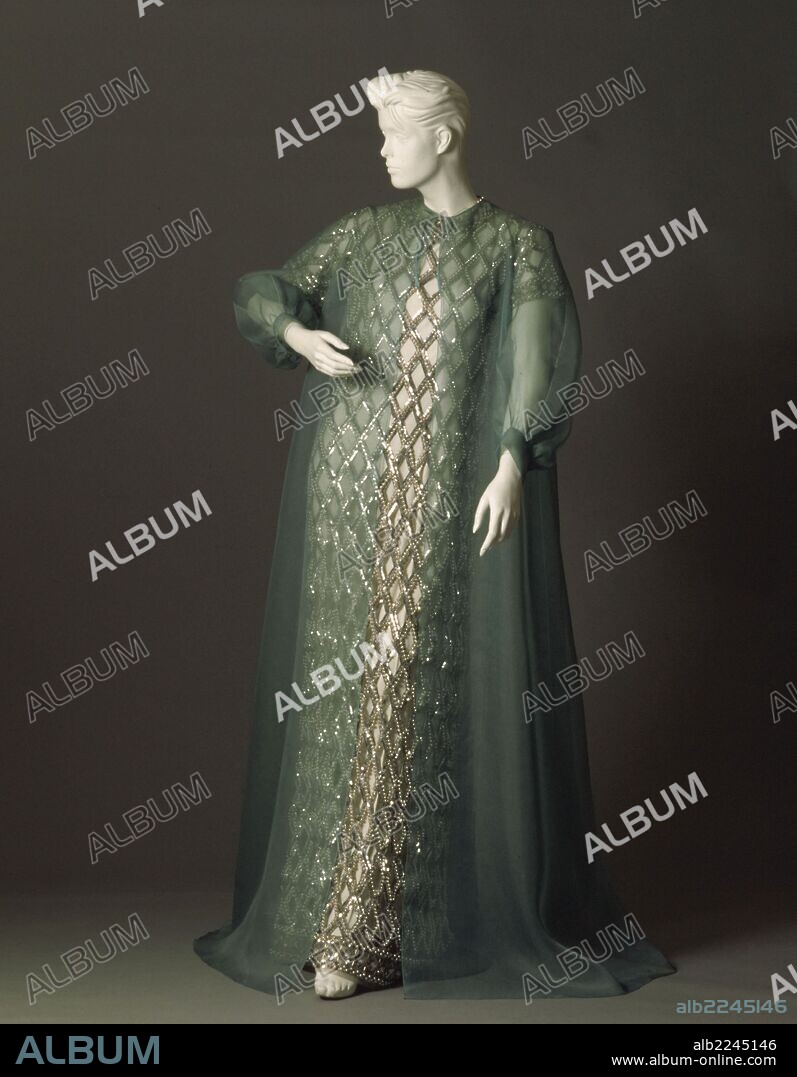 PEDRO RODRÍGUEZ. Vestido de noche diseñado por Pedro Rodríguez.