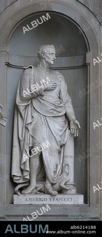 Vespucci, Amerigo; ital. Seefahrer in span. u. portug.Diensten (erkannte Amerika als Kontinent); Florenz 9.3. 1451-Sevilla 22.2.1512.-Standbild des Amerigo Vespucci.-Skulptur von Gaetano Grazzini (1786-1858). Aus der Serie von 28 Standbildern berühmter Männer am Portikus der Uffizien in Florenz.