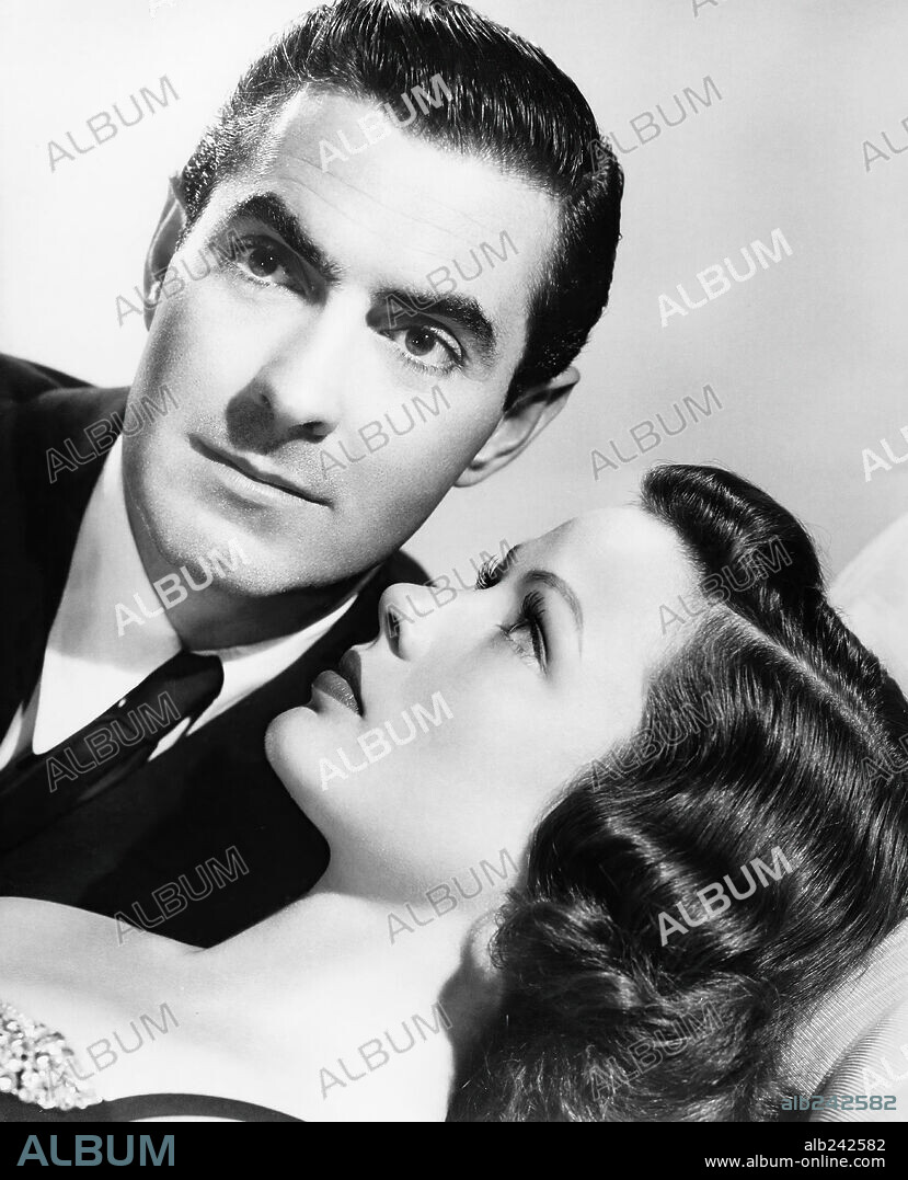 GENE TIERNEY and TYRONE POWER in THE RAZOR'S EDGE, 1946, directed by EDMUND GOULDING. Copyright 20TH CENTURY FOX.