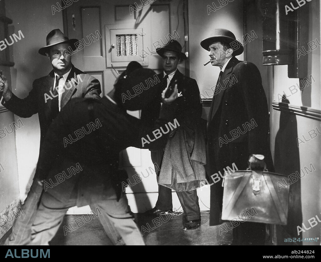 ANTHONY CARUSO, SAM JAFFE and STERLING HAYDEN in THE ASPHALT JUNGLE, 1950, directed by JOHN HUSTON. Copyright M.G.M.