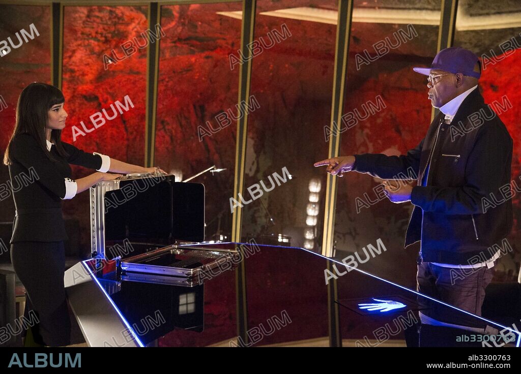 SAMUEL L. JACKSON and SOFIA BOUTELLA in KINGSMAN: THE SECRET SERVICE, 2014, directed by MATTHEW VAUGHN. Copyright TWENTIETH CENTURY FOX.