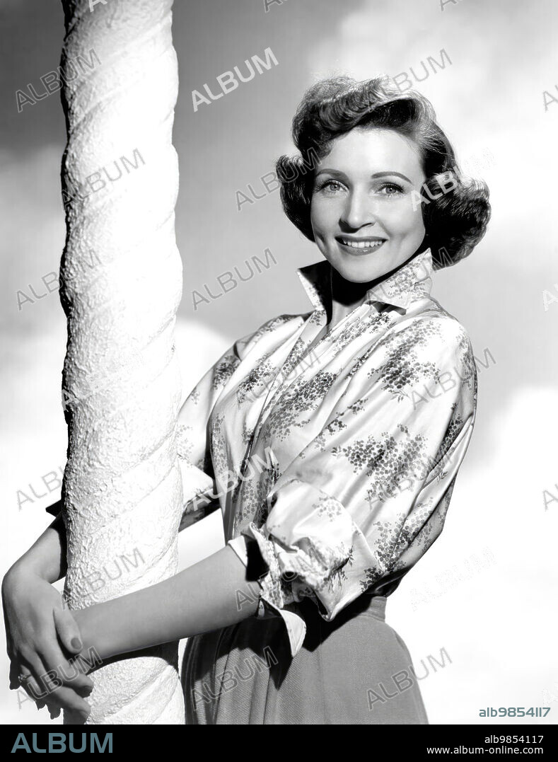 BETTY WHITE in THE BETTY WHITE SHOW, 1954, directed by BILL BENNINGTON. Copyright NATIONAL BROADCASTING COMPANY (NBC).