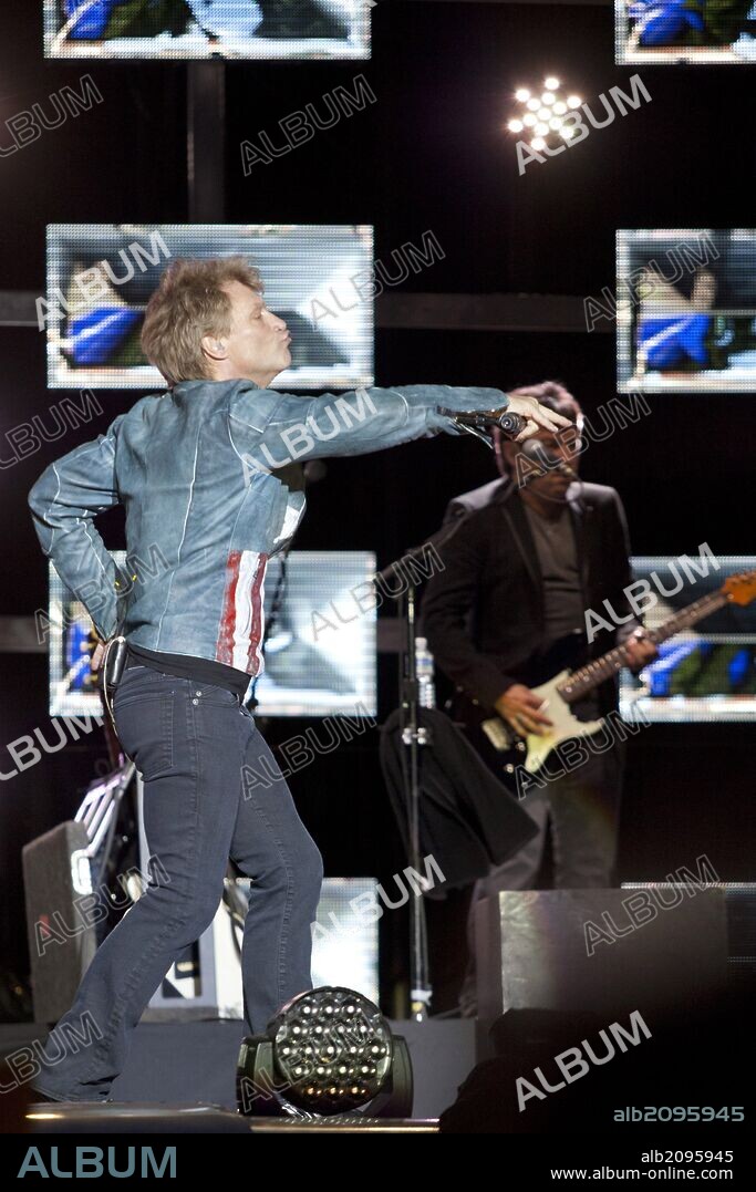 June 27, 2013 - Madrid, Spain - Jon Bon Jovi von Bon Jovi live im Estadio Vicente CalderÃÂ³n. Madrid, 27.06.2013. 27/06/2013