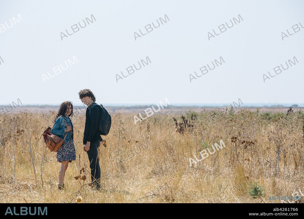 JAVIER REY y MARIA LEON en SIN FIN, 2018, dirigida por CESAR ESTEBAN ALENDA y JOSE ESTEBAN ALENDA. Copyright Producciones Transatlánticas / Solita Films / Elamedia Estud.