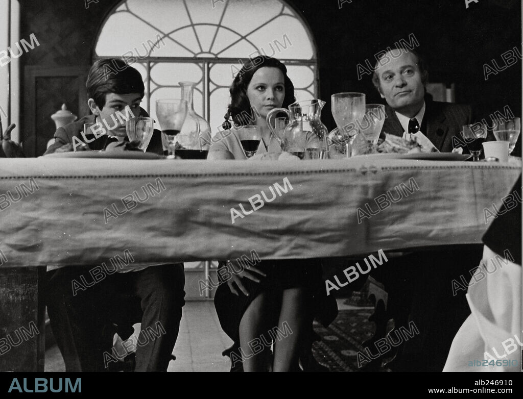 LAURA ANTONELLI en MALICIA, 1973 (MALIZIA), dirigida por SALVATORE SAMPERI. Copyright PARAMOUNT PICTURES.