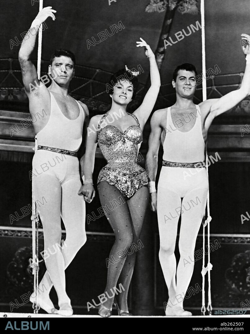 BURT LANCASTER, GINA LOLLOBRIGIDA und TONY CURTIS in TRAPEZE, 1956, unter der Regie von CAROL REED. Copyright UNITED ARTISTS.