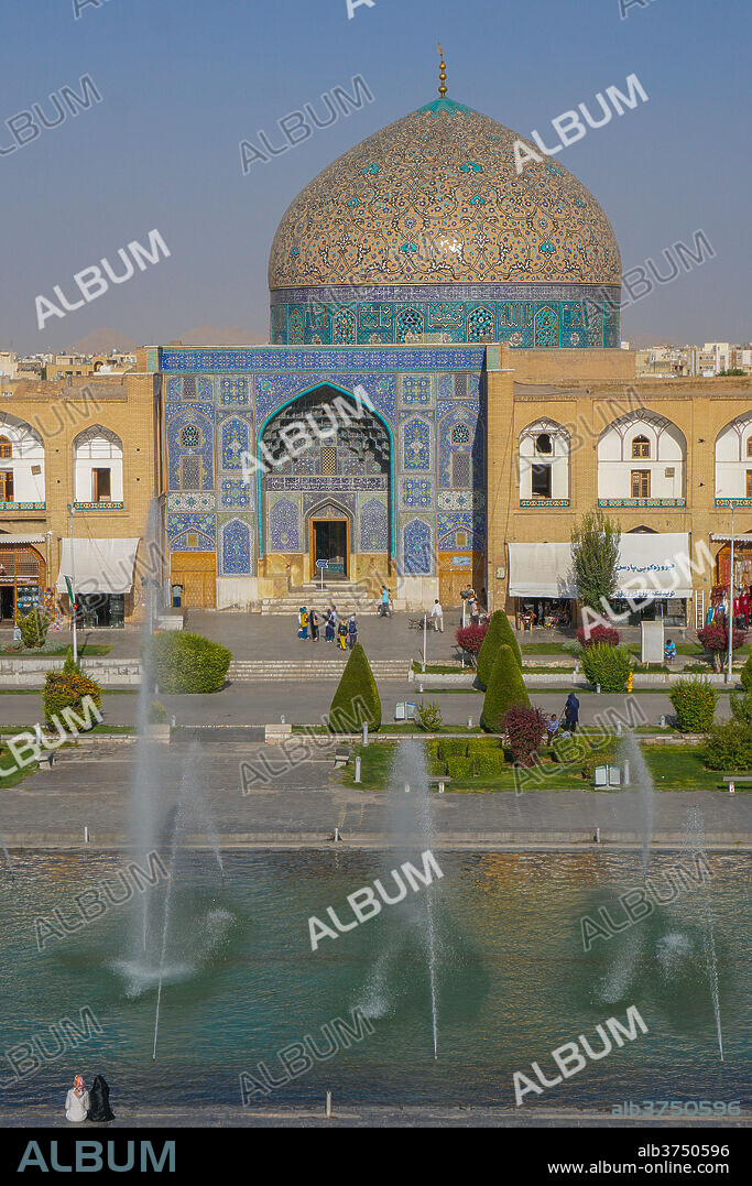 View across Naqsh-e (Imam) Square from Ali Qapu Palace opposite Sheikh Lotfollah Mosque, UNESCO World Heritage Site, Isfahan, Iran, Middle East.