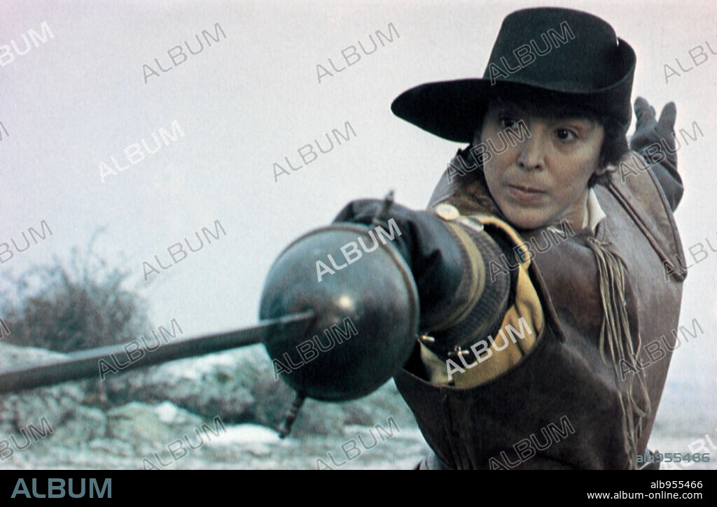 ESPERANZA ROY en LA MONJA ALFEREZ, 1987, dirigida por JAVIER AGUIRRE. Copyright ACTUAL FILMS.
