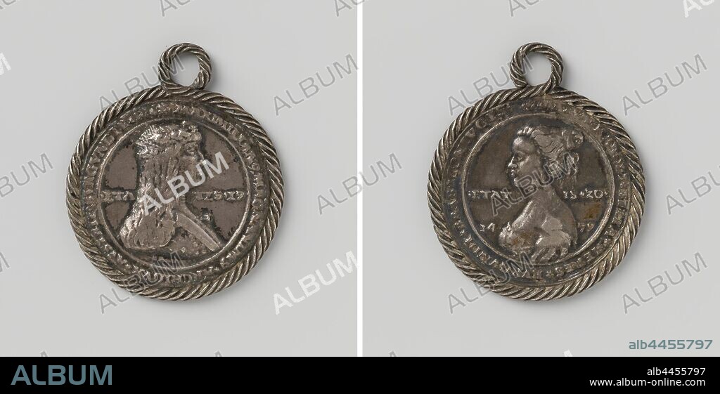 Maximilian, Archduke of Austria and Maria, Duchess of Burgundy, Silver Medal with decorative border and eyelet, Front: man's chest piece with laurel wreath between inscription, inside inscription. Reverse: bust of woman between inscription, inside inscription., Maximilian I of Habsburg (emperor of the Holy Roman Empire), Maria (duchess of Burgundy), Giovanni di Candida (copy after), Hall am Inn, 1506, silver (metal), striking (metalworking), d 5.6 cm × d 4.7 cm × d 4.1 cm × w 28.46 gr.