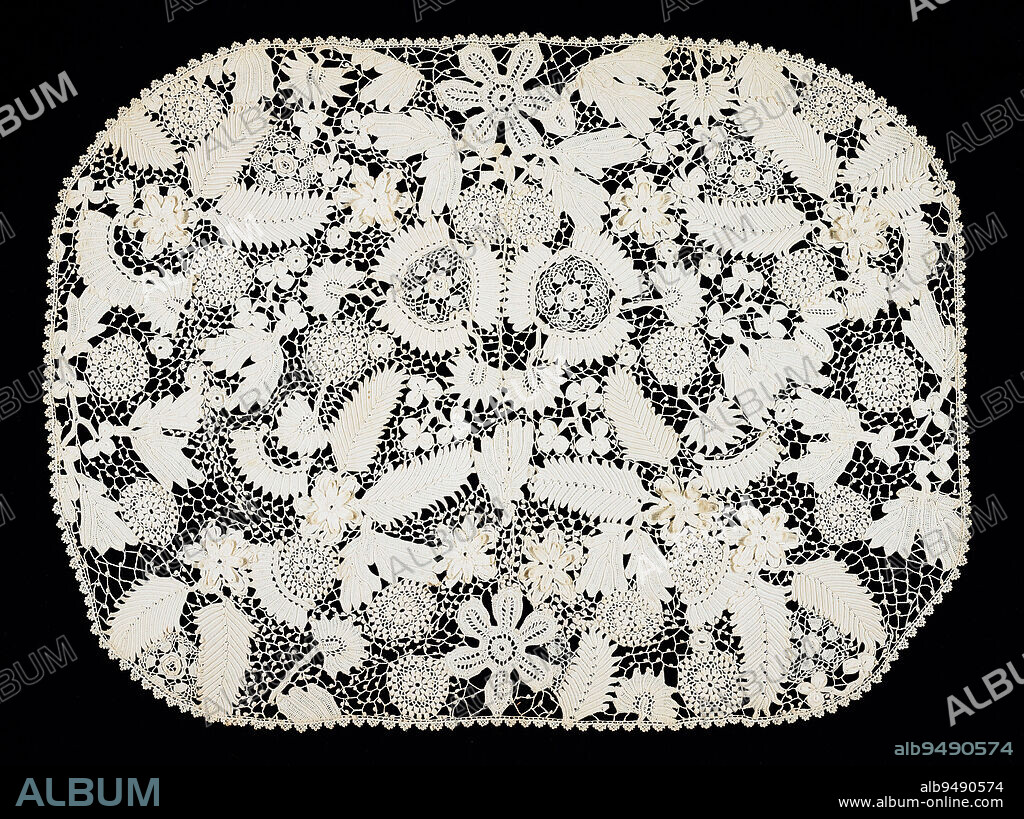 Irish crochet, c. 1900, 28 x 40 in. (71.12 x 101.6 cm), Lace, Ireland, 19th century.