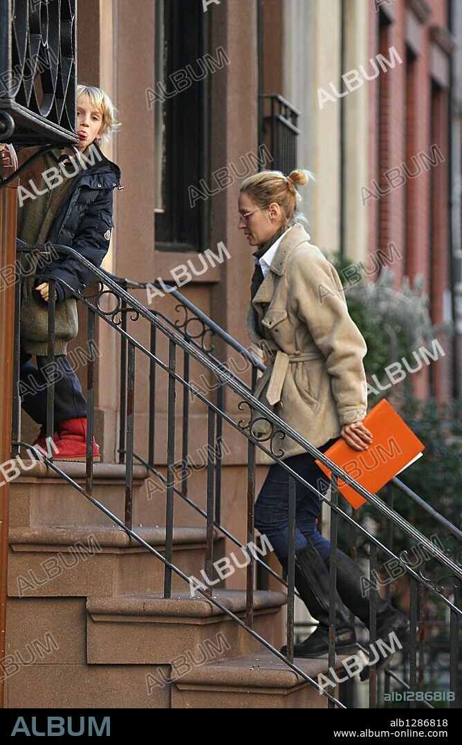 . 04, 2010 - New York, NY, USA -  . . . . .  February 4 2010, New York City EXCLUSIVE - ALL ROUNDER Actress Uma Thurman and son Levon make their way into her Greenwich Village town house on February 4 2010 in New York City. 04/02/2010