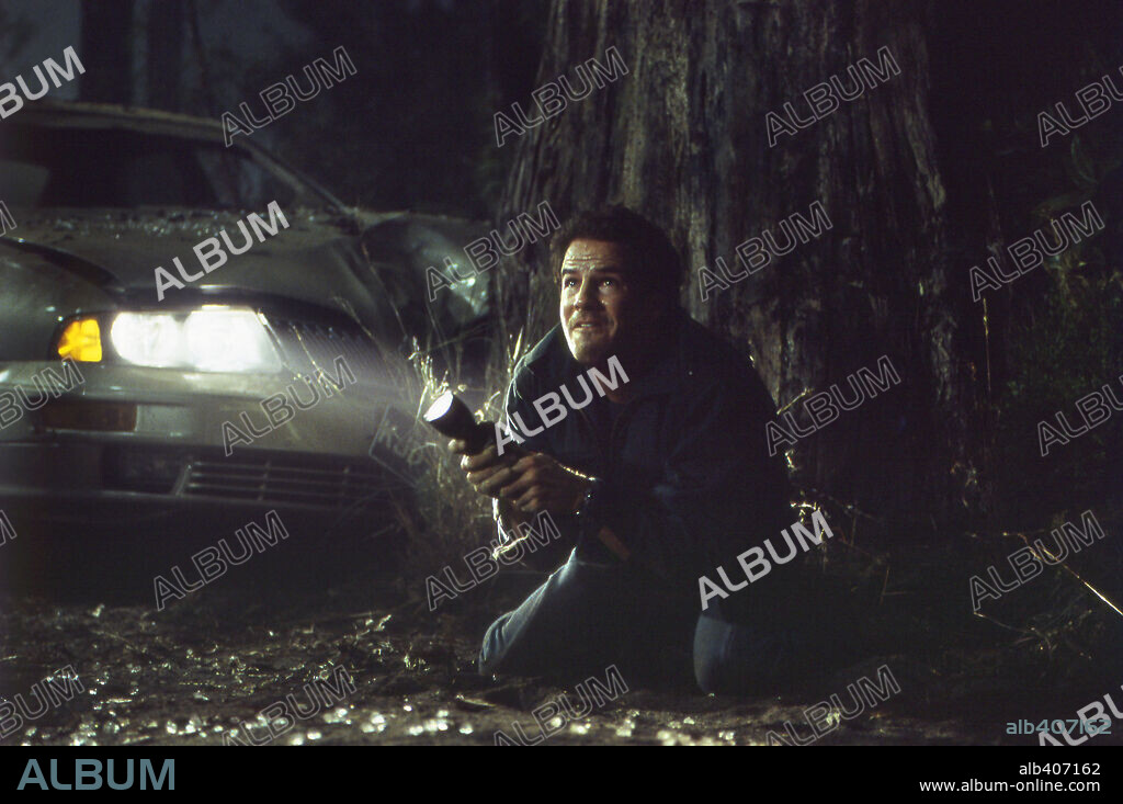 CHANEY KLEY en EN LA OSCURIDAD, 2003 (DARKNESS FALLS), dirigida por JONATHAN LIEBESMAN. Copyright BLUE STAR PROD/DISTANT CORNER ENT/VILLAGE ROADSHOW/REVOLUTIO / WOOD, SUZIE.