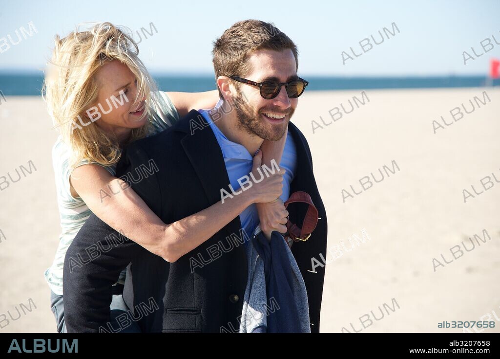 JAKE GYLLENHAAL and NAOMI WATTS in DEMOLITION, 2015, directed by JEAN-MARC VALLEE. Copyright BLACK LABEL MEDIA/MR MUDD/RIGHT OF WAY FILMS/SYDNEY KIMMEL E.
