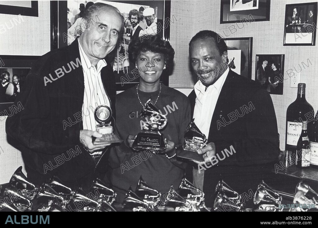 QUINCY JONES with Dionne Warwick and Henry Mancini at Grammy's Awards.Supplied by  Photos, inc.(Credit Image: © Supplied By Globe Photos, Inc/Globe Photos/ZUMA Wire). 02/07/2014