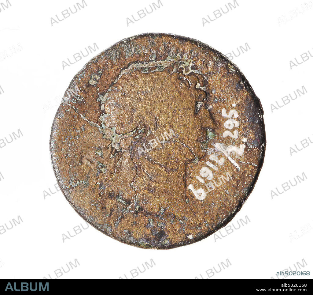 Vz: laureate head n.r., Kz: two standing figures?, coin, sestertius, Trajan, metal, copper, Diam. 33 mm, wt. 21.43 gr, Roman 103-111, the Netherlands, Groningen, Winsum, Feerwerd.