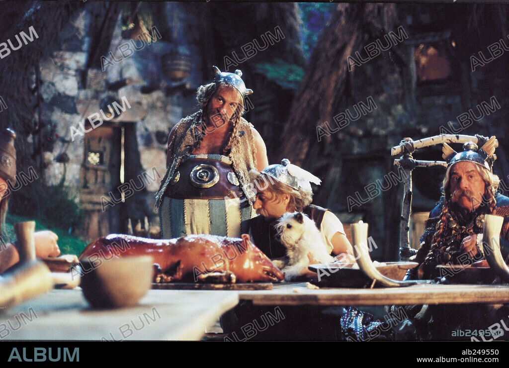 CHRISTIAN CLAVIER, GERARD DEPARDIEU und MICHEL GALABRU in ASTERIX ET OBELIX CONTRE CESAR, 1999, unter der Regie von CLAUDE ZIDI. Copyright RENN PRODUCTIONS / GEORGE, ETIENNE.