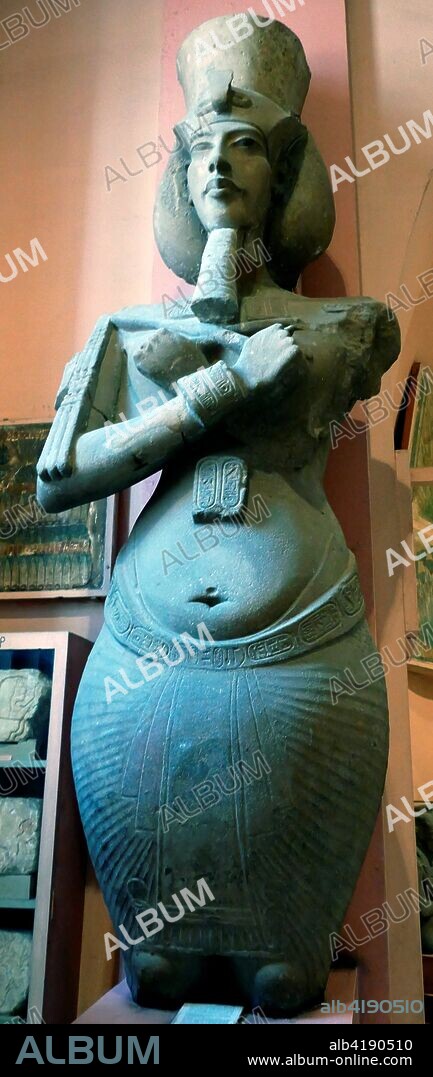 Statue of Pharaoh Akhenaten wearing the double crown of upper and Lower Egypt. Akhenaten introduced monotheism by exclusive worship of the Sun God Aten. 18th dynasty. Egyptian 1334 BC.