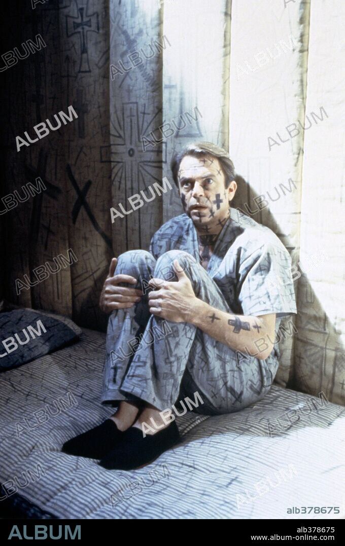 SAM NEILL en EN LA BOCA DEL MIEDO, 1995 (IN THE MOUTH OF MADNESS), dirigida por JOHN CARPENTER.