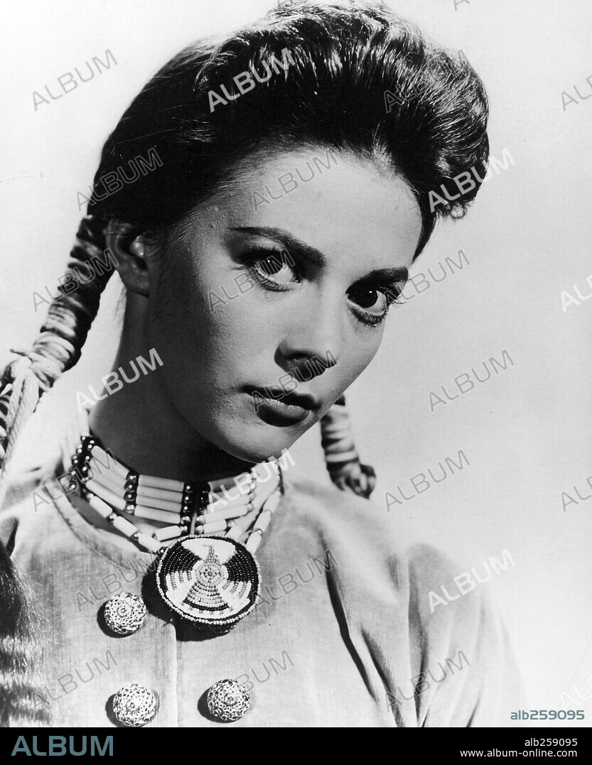 NATALIE WOOD in THE SEARCHERS, 1956, directed by JOHN FORD. Copyright WARNER BROTHERS.