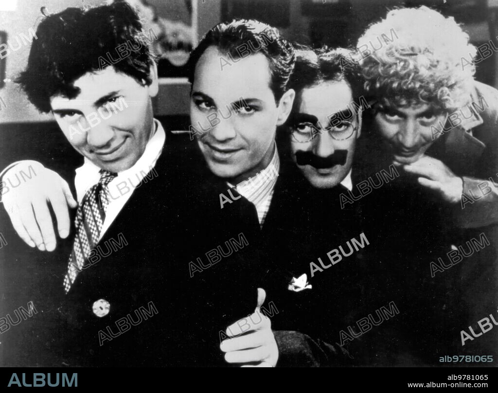 1930. Foto familiar de los Hermanos Marx.