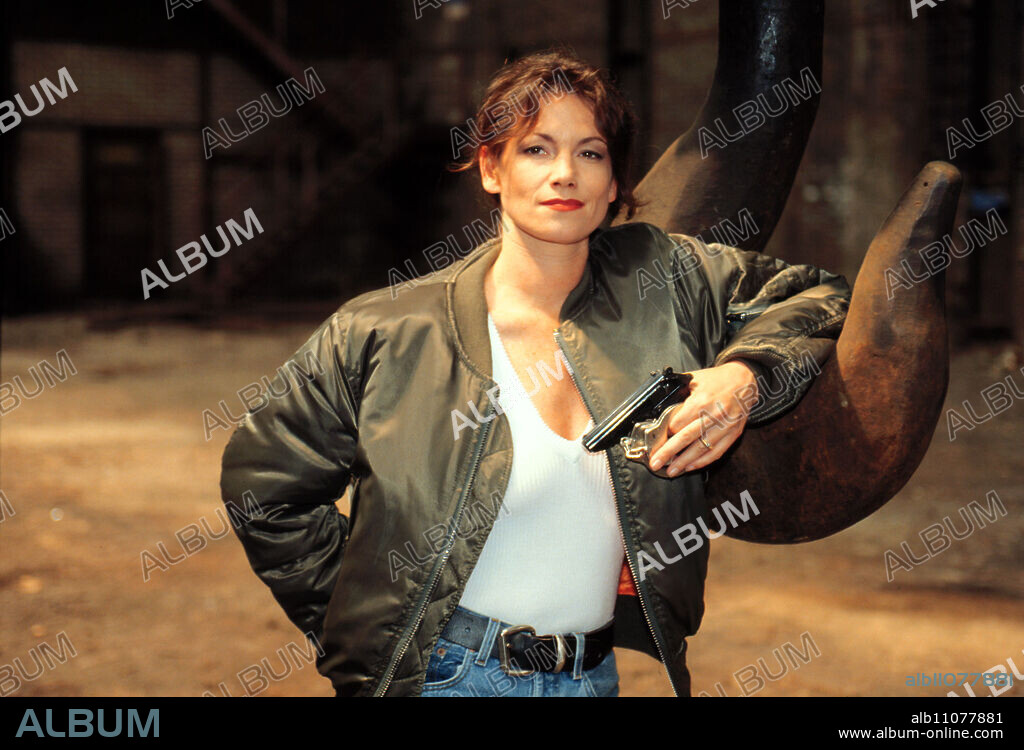 Actress SABINE VITUA as Detective Chief Inspector Katharina Jäger in the RTL crime series, BALKO, 1998.
