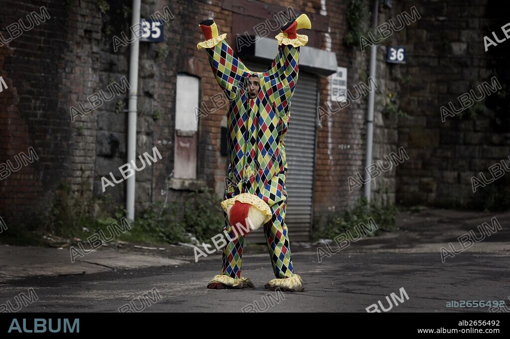 KAYVAN NOVAK in FOUR LIONS, 2010, directed by CHRISTOPHER MORRIS. Copyright WARP FILMS.