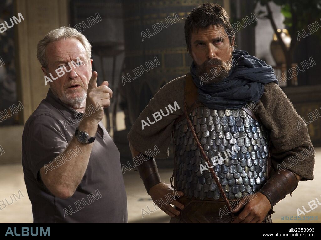 CHRISTIAN BALE y RIDLEY SCOTT en EXODUS: DIOSES Y REYES, 2014 (EXODUS: GODS AND KINGS), dirigida por RIDLEY SCOTT. Copyright CHERNIN ENTERTAINMENT.