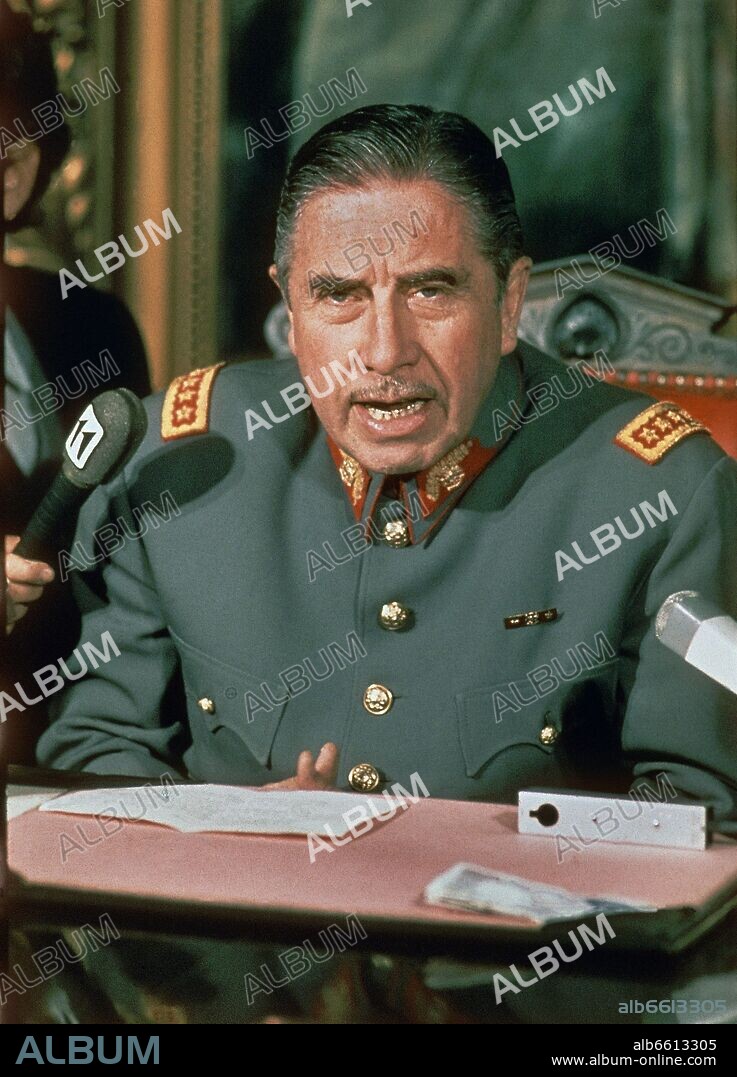 AUGUSTO PINOCHET (1915-2006) PRESIDENTE DE LA REPUBLICA DE CHILE.