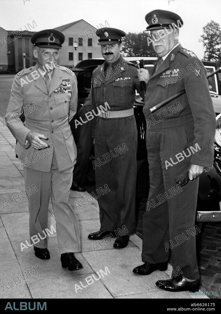 Bernhard Montgomery, Richard Gale and T. J. Bowen. British field marshal Bernhard Montgomery (l), representative Supreme Commander of the NATO forces in Europe, are welcomed by Richard Gale (r), Supreme Commander of the Rhine Army, and Major T.J. Bowen, during a visit of the headquarters of the British Rhine Army in Moenchengladbach. 29/08/1955