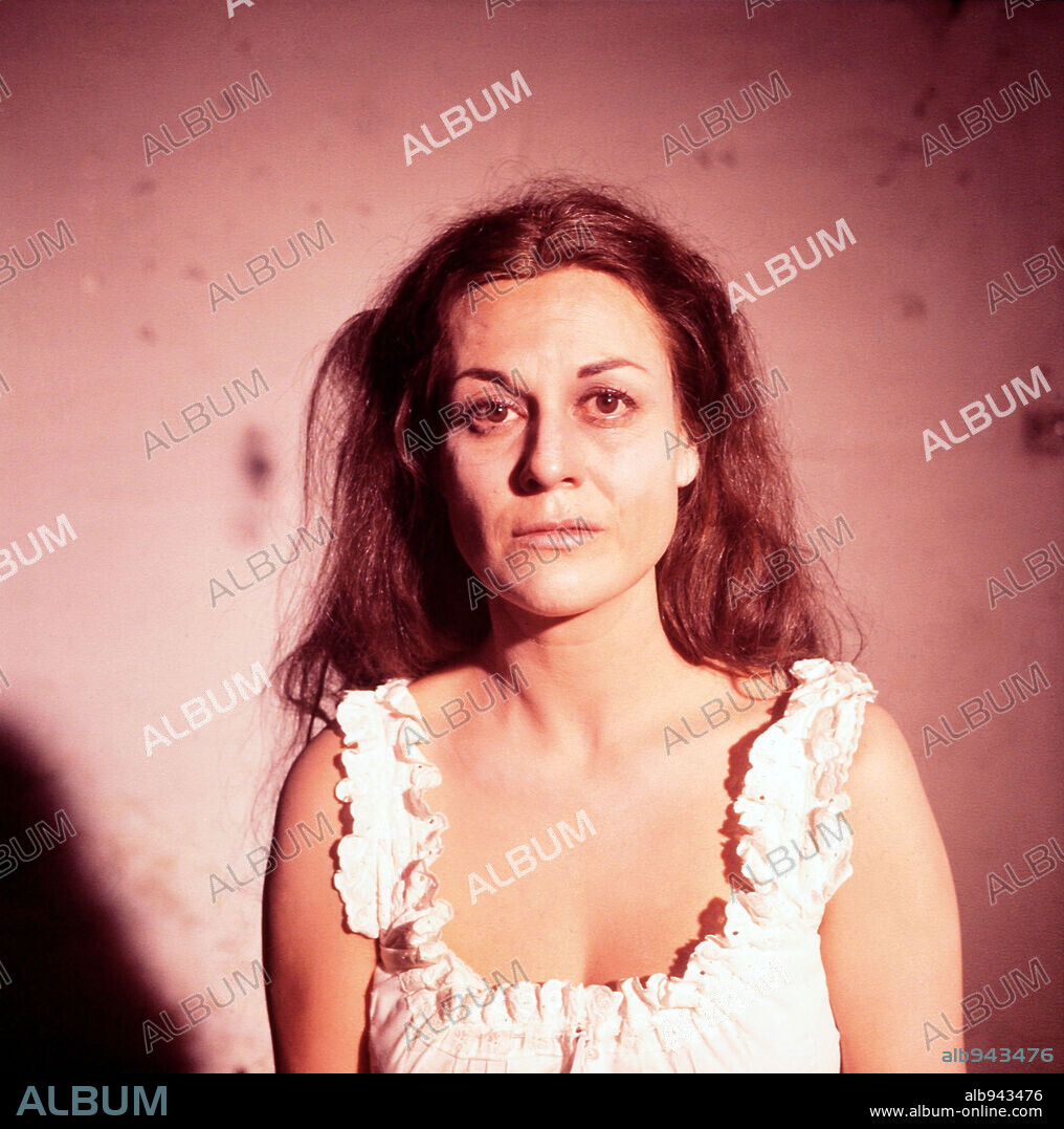 EMMA PENELLA en FORTUNATA Y JACINTA, 1970, dirigida por ANGELINO FONS. Copyright EMILIANO PIEDRA/MERCURY PRODUZZIONE.