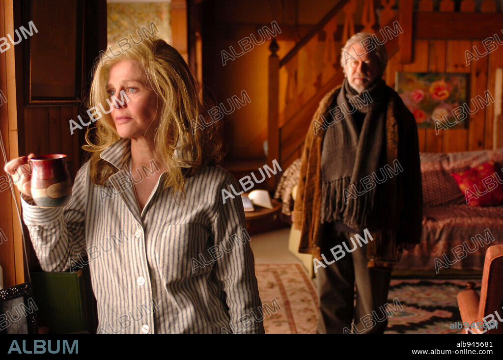 GORDON PINSENT and JULIE CHRISTIE in AWAY FROM HER, 2006, directed by SARAH POLLEY. Copyright FOUNDRY FILMS INC.