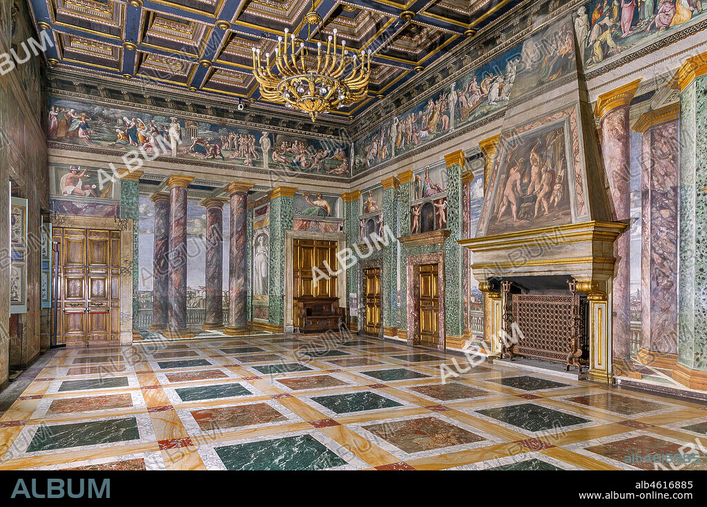 Rome, Villa Farnesina: The Hall of Perspectives, representing views of Rome. Frescoes by Baldassarre Peruzzi (1518-9).. It represents the ideal continuation of the ground floor loggias; through the imitation columns one can see various views: villages perched on rock, countryside views, and in the background, against an illuminated sky, is the city (The Holy Spirit Church, a Roman basilica, the porta Settimiana).