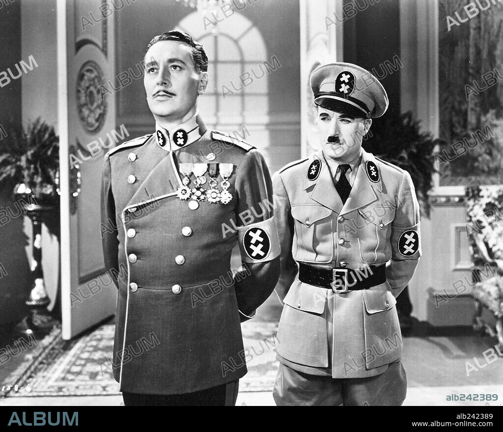 Adolf Hitler, Chaplin und REGINALD GARDINER. CHARLIE CHAPLIN und REGINALD GARDINER in THE GREAT DICTATOR, 1940, unter der Regie von CHARLES CHAPLIN. Copyright UNITED ARTISTS.