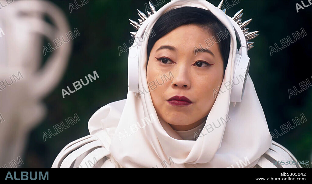 AWKWAFINA dans PARADISE HILLS, 2019. Copyright NOSTROMO PICTURES.