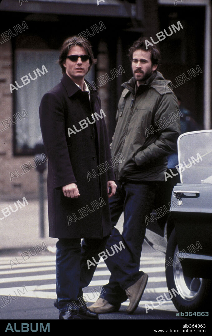 JASON LEE and TOM CRUISE in VANILLA SKY, 2001, directed by CAMERON CROWE. Copyright PARAMOUNT PICTURES / PRESTON, NEAL.