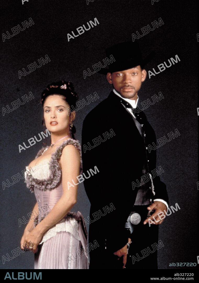 SALMA HAYEK and WILL SMITH in WILD WILD WEST, 1999, directed by BARRY SONNENFELD. Copyright WARNER BROS.
