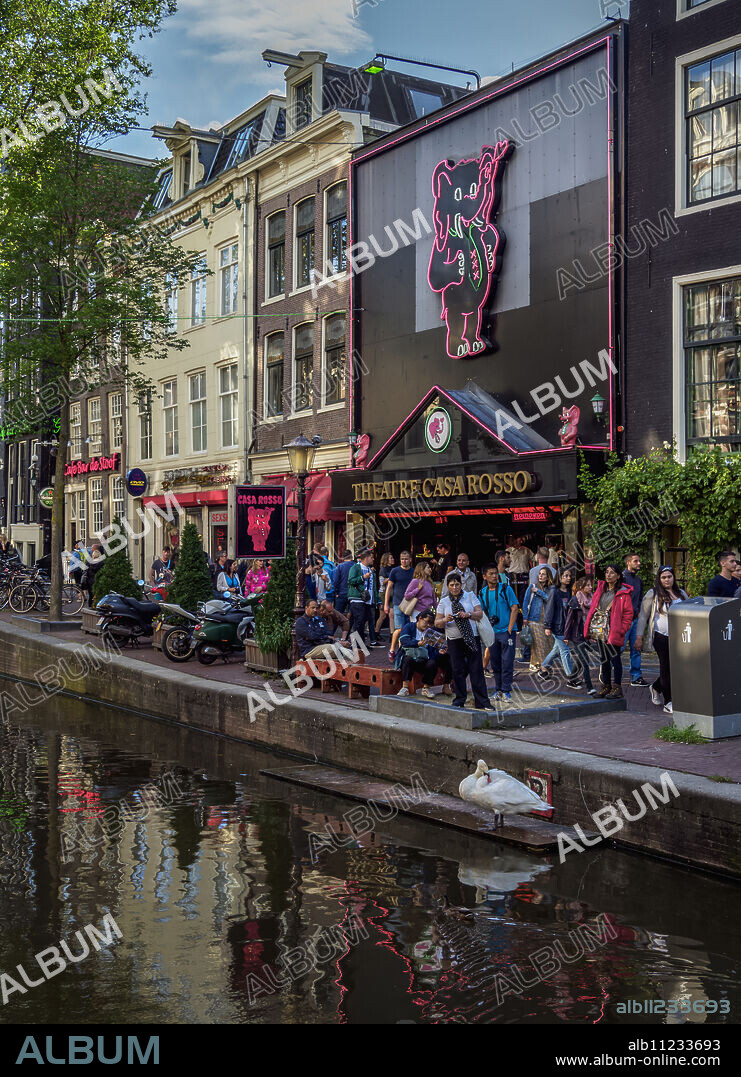 Casa Rosso Theatre, Red Light District, Oudezijds Achterburgwal Canal, De Wallen, Amsterdam, North Holland, The Netherlands, Europe.
