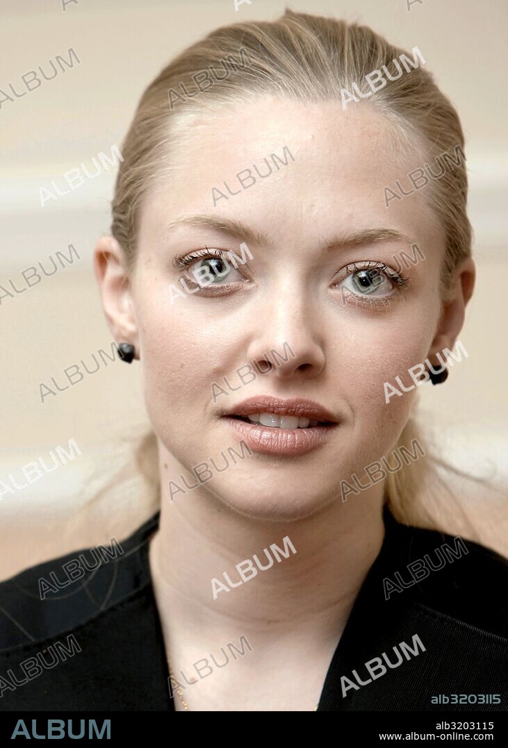 AMANDA SEYFRIED. May 12, 2010 - Hollywood, California, U.S. - Amanda Seyfriend ''Letters to Juliet. 12/05/2010