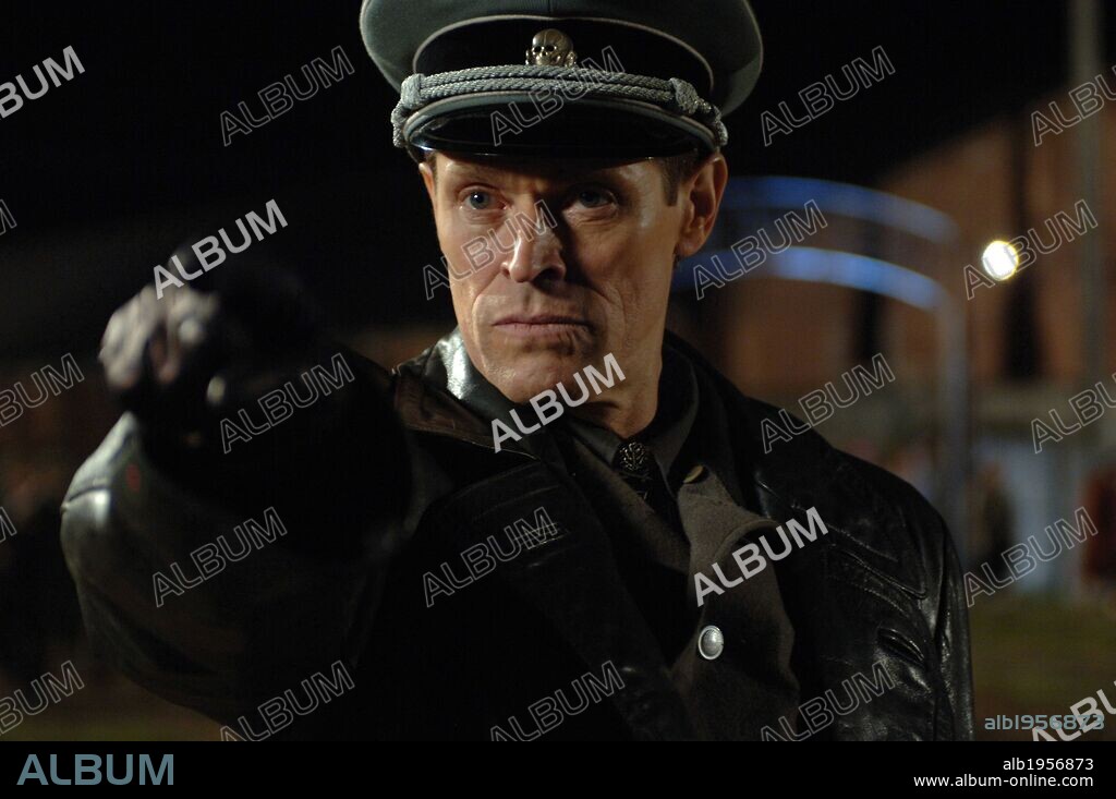 WILLEM DAFOE in ADAM RESURRECTED, 2008, directed by PAUL SCHRADER. Copyright July August Productions (co-producción)
3L Filmproduktion.
