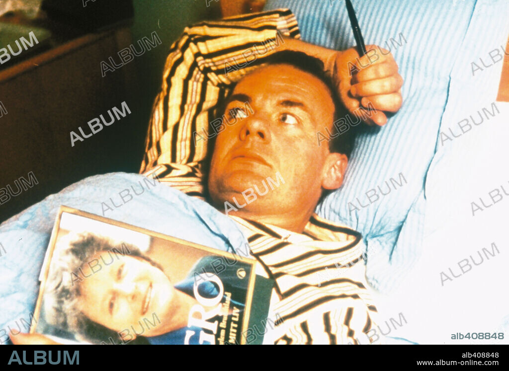 PER CHRISTIAN ELLEFSEN en ELLING, 2001, dirigida por PETTER NAESS. Copyright MAIPO FILM OG TV PRODUKSJON.
