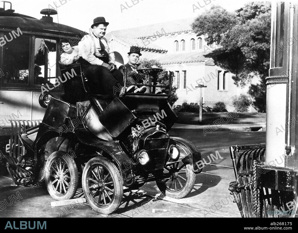 OLIVER HARDY and STAN LAUREL in HOG WILD, 1930, directed by JAMES PARROTT. Copyright HAL ROACH STUDIOS INC.
