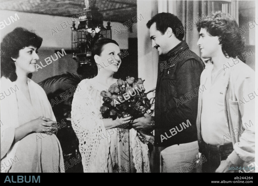 ARTURO MEZA, GUADALUPE DEL TORO y MARCO TREVIÑO en DOÑA HERLINDA Y SU HIJO, 1985, dirigida por HUMBERTO HERMOSILLO.