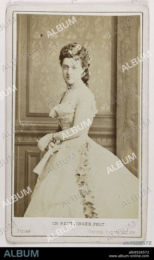 Portrait of Bianca (Blanche or Céline Boissard, known as), (1840-1902), actress, Reutlinger, Charles, Photographer, Between 1870 and 1890, 2nd half of the 19th century, Graphic Arts, Photography, Albumen print, Dimensions of the work: Height: 8.9 cm, Width: 5.5 cm, Dimensions of the old mounting:, Height: 10.4 cm, Width: 6.4 cm.