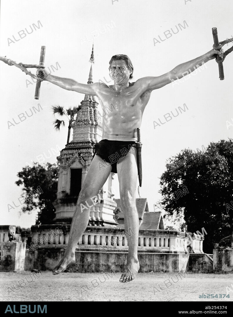 JOCK MAHONEY in TARZAN GOES TO INDIA, 1962, directed by JOHN GUILLERMIN. Copyright M.G.M.
