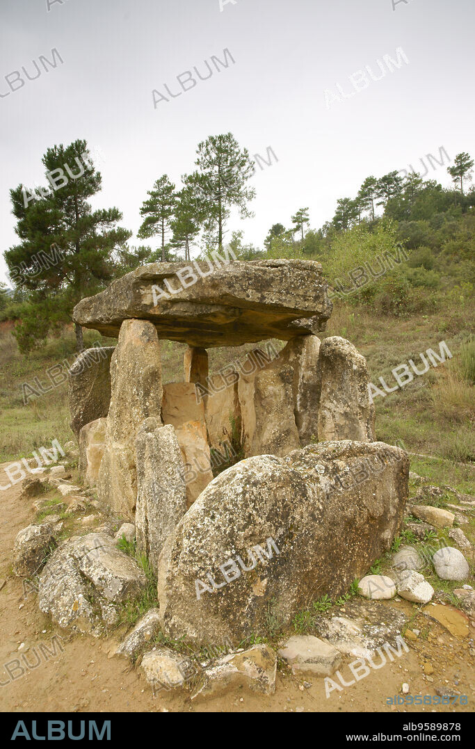 Dolmen de Sòls de Riu.Rialb.Lleida.Pyrenean mountain range.Catalunya.Spain.