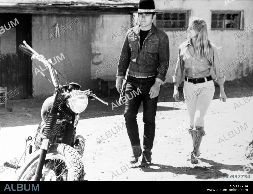 DELORES TAYLOR and TOM LAUGHLIN in BILLY JACK, 1971, directed by TOM LAUGHLIN. Copyright WARNER BROS.